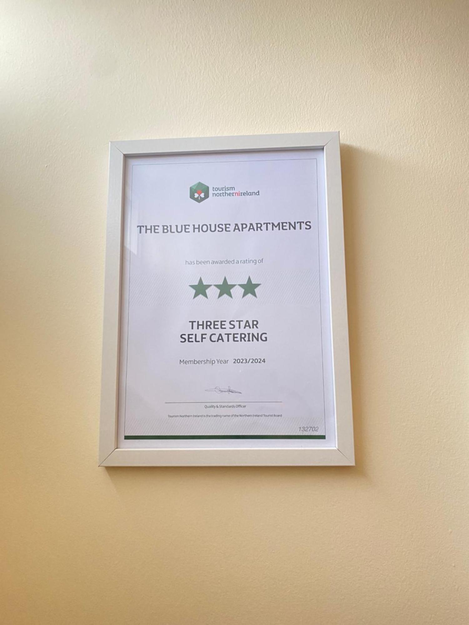 بوشميلس The Blue House Apartments المظهر الخارجي الصورة